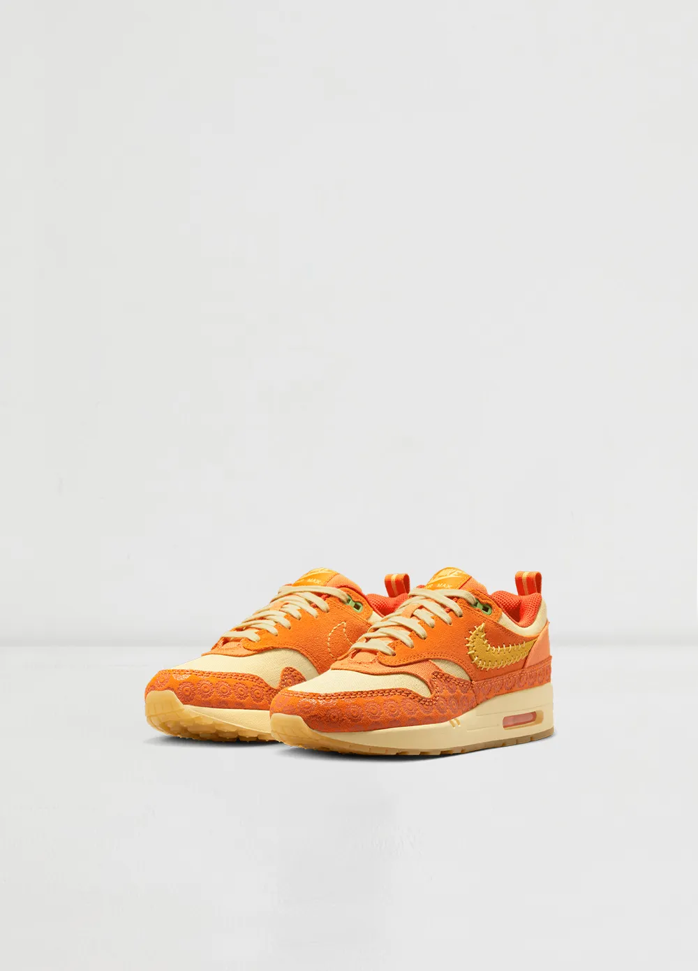 Air Max 1 Premium "Somos Familia" Sneakers