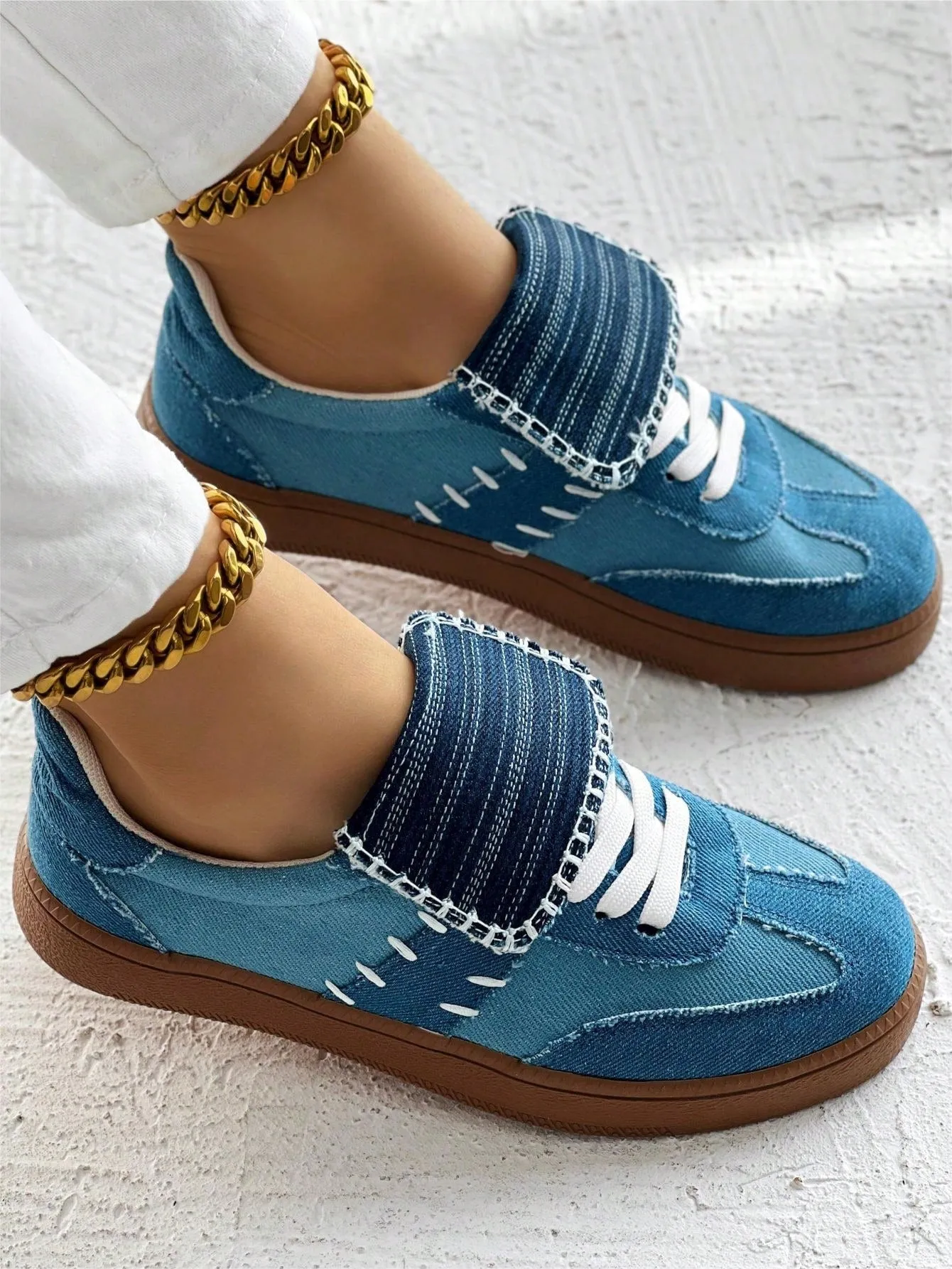 Casual Lace-Up Comfortable Lightweight Sneakers