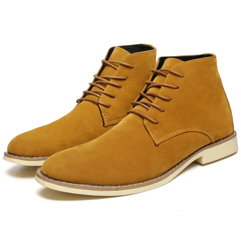 Comfortable suede chukka boots for men, fashionable casual shoes